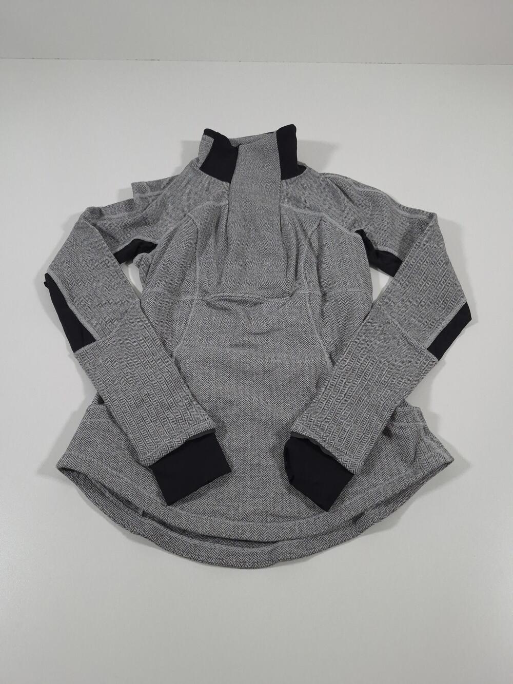 Lululemon Base Runner 1/2 Zip Heathered Herringbone Black/White Size 4